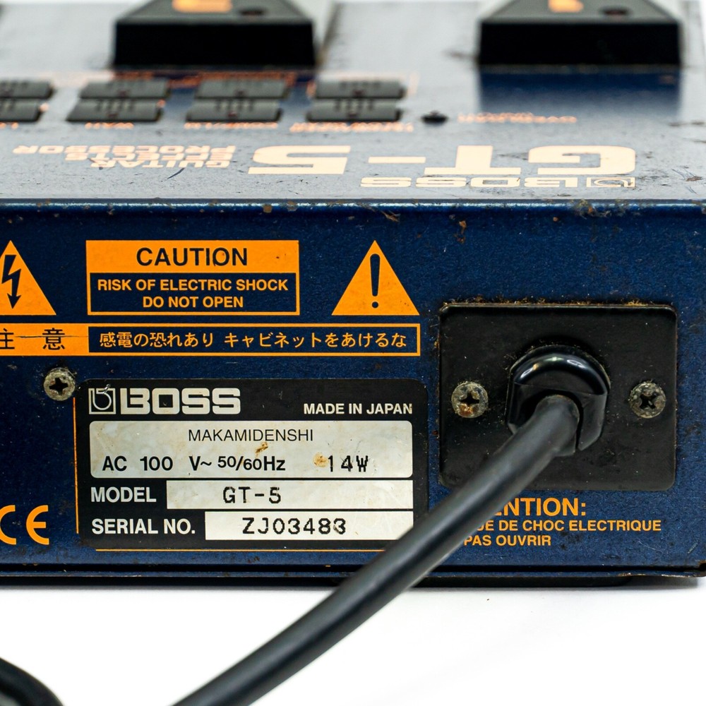 Boss GT-5 Guitar Multi-FX Processor - ’90s Multi-Effects Icon with COSM Modeling