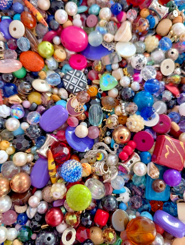 1 lb BEAD SOUP Random Mix Loose Jewelry Upcycled Craft Charms 16 oz 450 g