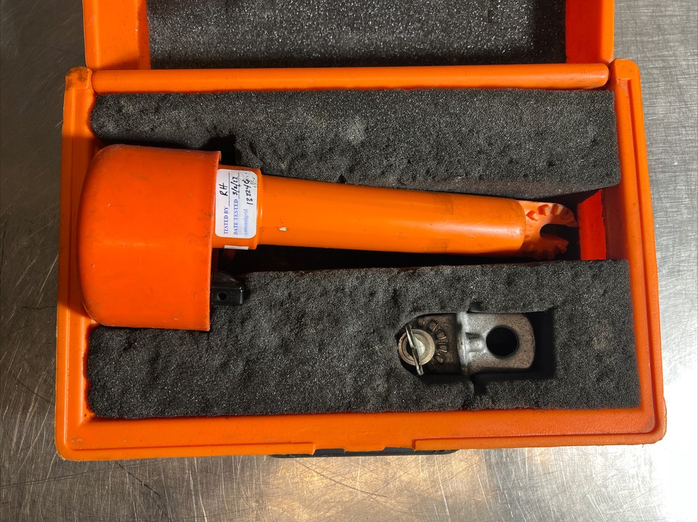 SALISBURY Model WHSCO 4244 Audio Visual AC VOLTAGE DETECTOR. Our #6