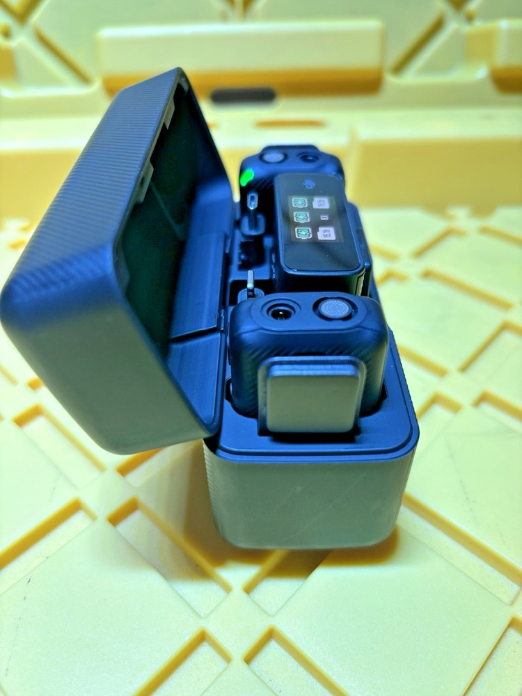 DJI Mic Wireless Dual \Microphone System with Charging Case & Soft Covers