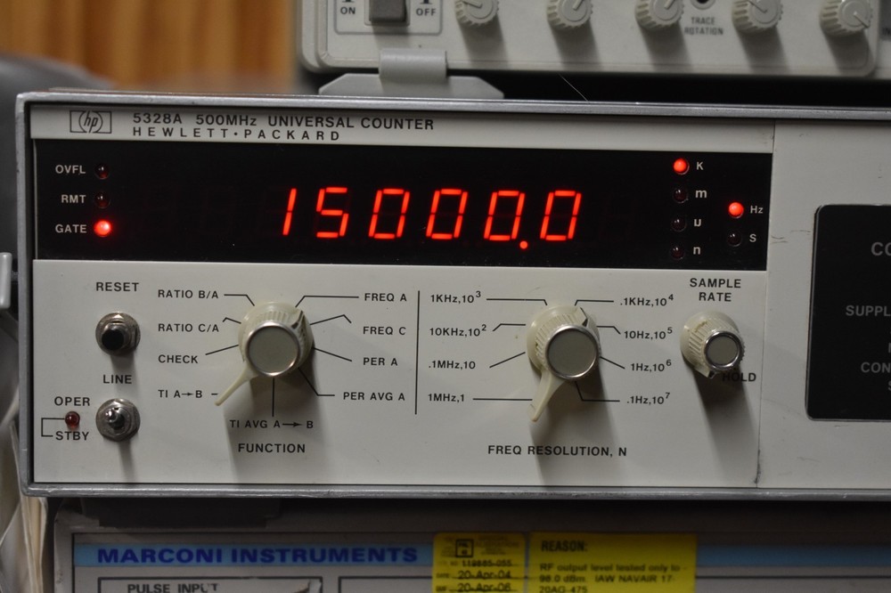 HP Agilent 33120A 15MHz Function Arbitrary Waveform Generator
