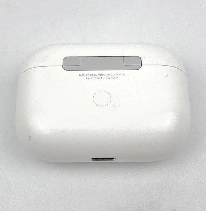Apple Airpods Pro 1st Generation Wireless Charging Case Good A2084 A2190