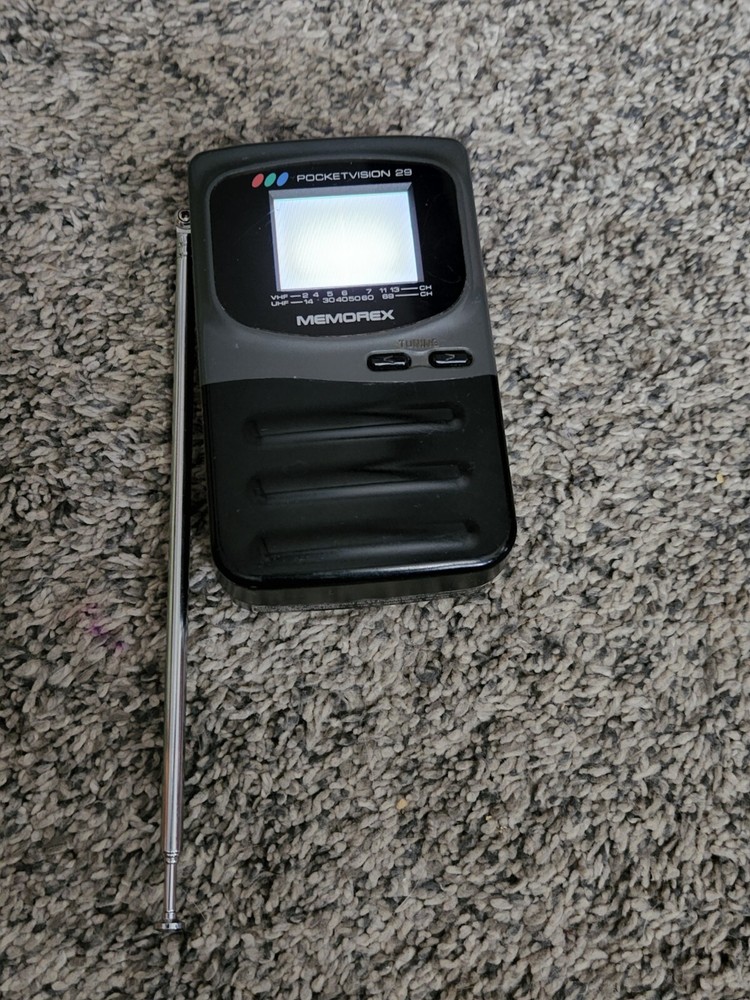 Vintage Memorex Pocketvision 29 Powers On