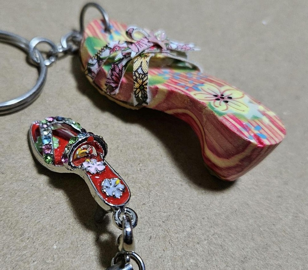 Sandal Keyholder Antique Accessories