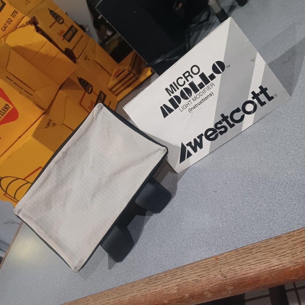 Westcott Micro Apollo Light Modifier used 5" x 8" softbox
