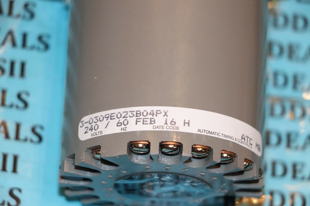 ATC 3-0309E030A04PX Pushbutton Interval Timer 0-6 Hours 120V New