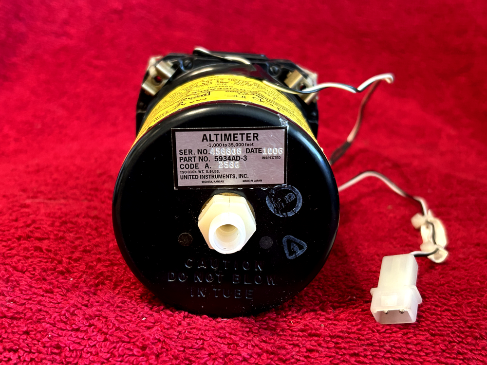 UNITED INSTRUMENTS ALTIMETER P/N 5934AD-3