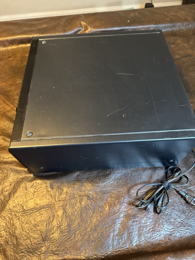 Sony CDP-CX153 Mega Storage 100 Disc CD Changer Player - Tested No Remote