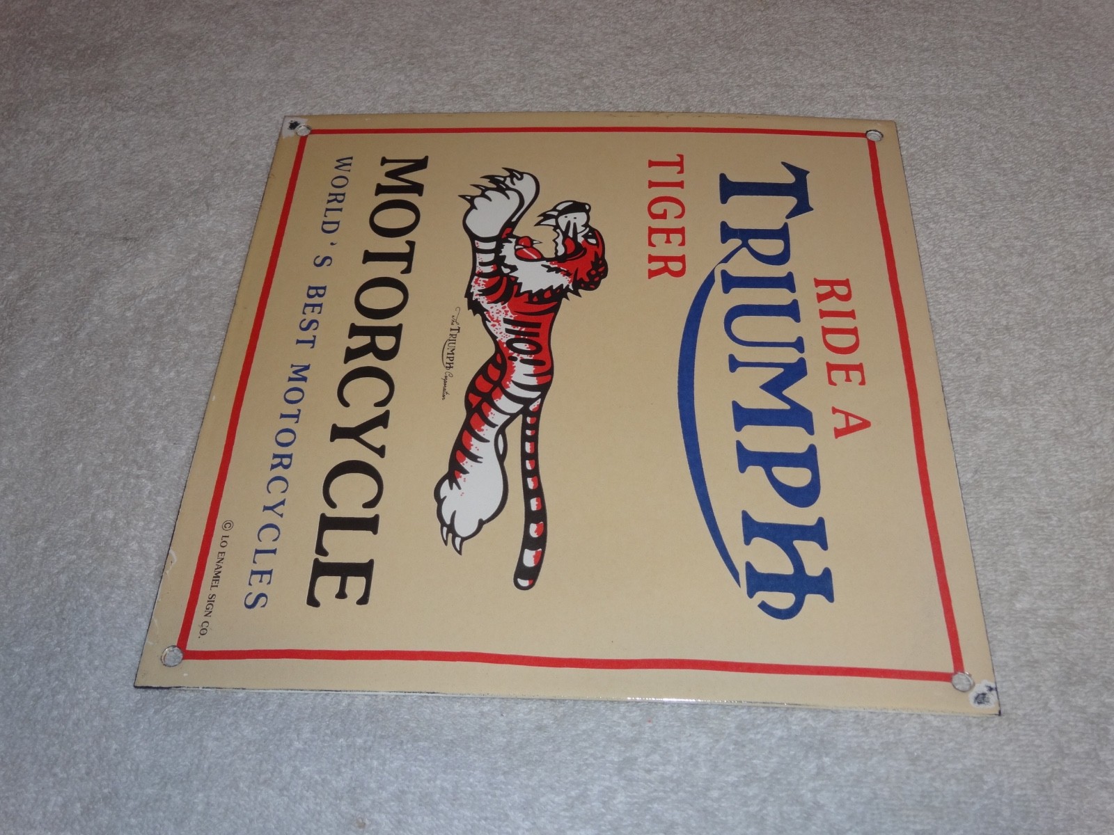 VINTAGE TRIUMPH T110 MOTORCYCLE DEALER TIGER 10" PORCELAIN METAL GASOLINE ⛽ SIGN