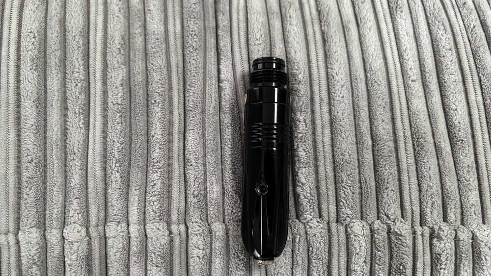 Custom Products V2 Long body regulator gloss black