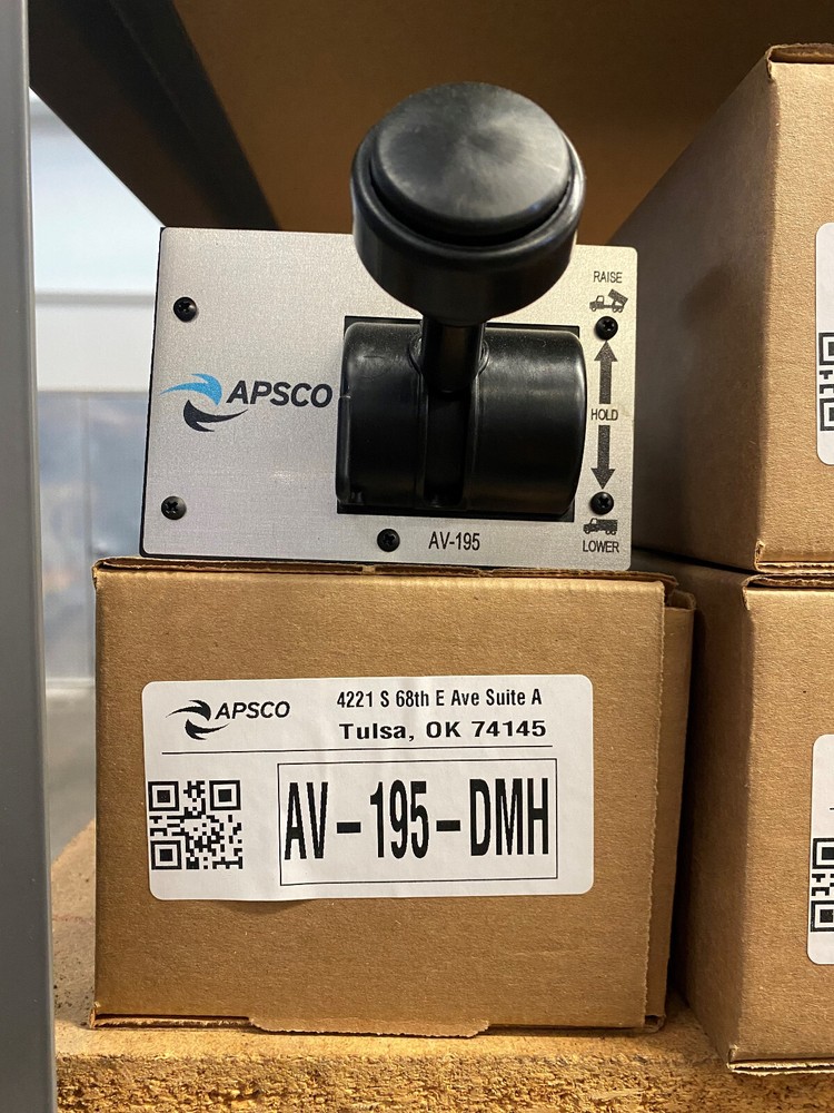 AV-195-DMH Series Consoles APSCO