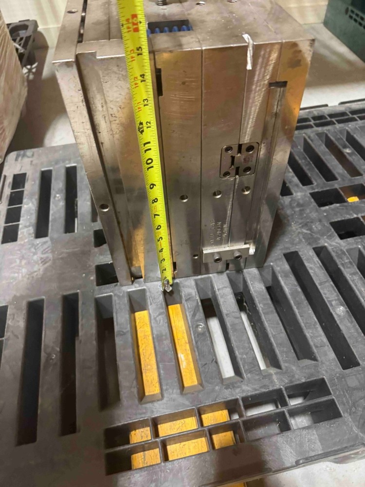 MUD Mold Base