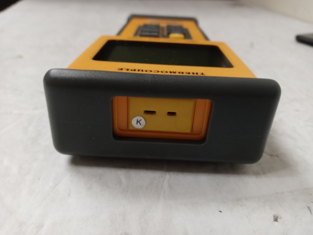 Traceable Water-Resistant Thermocouple Thermometer