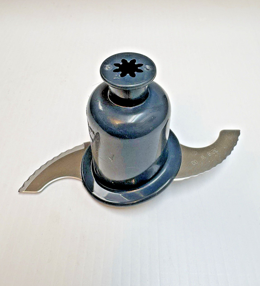 Cuisinart FP-13SCB SMALL CHOPPING BLADE for Elemental 13-Cup Food Processor