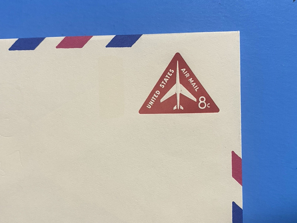 UC37 AIRMAIL ENVELOPE 8c AIRPLANE IN FLIGHT