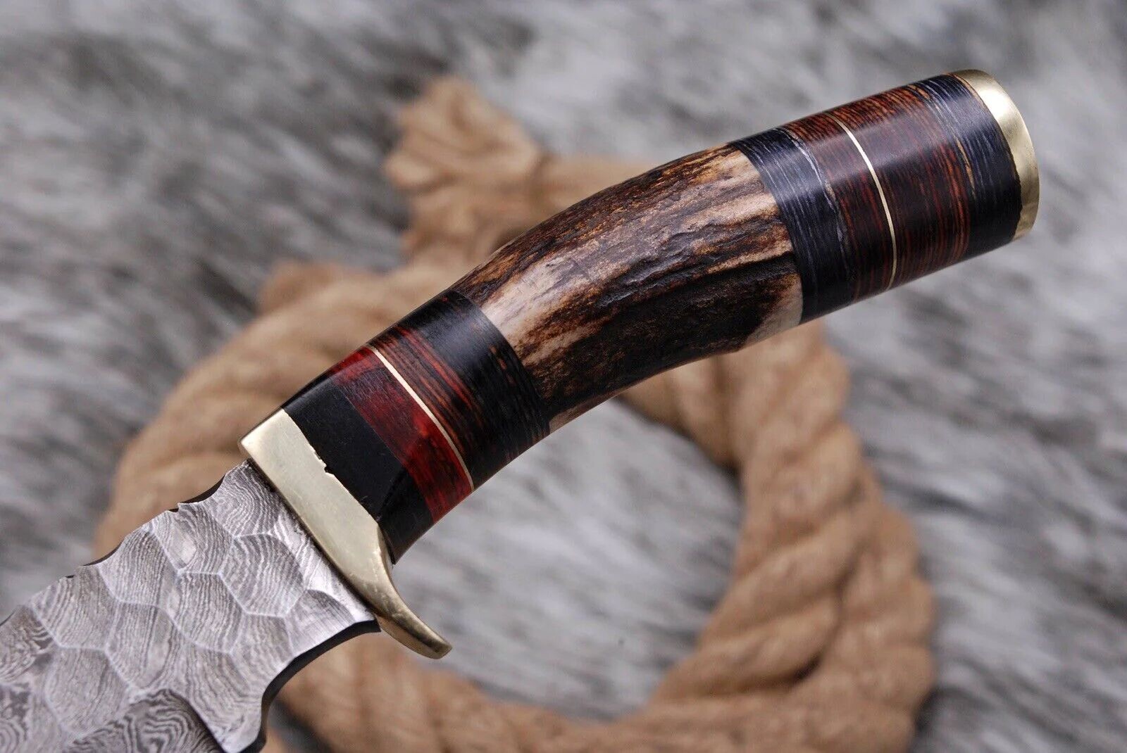 CUSTOM HANDMADE DAMASCUS STEEL HUNTING SKINNING KNIFE DEER STAG HANDLE SURVIVAL