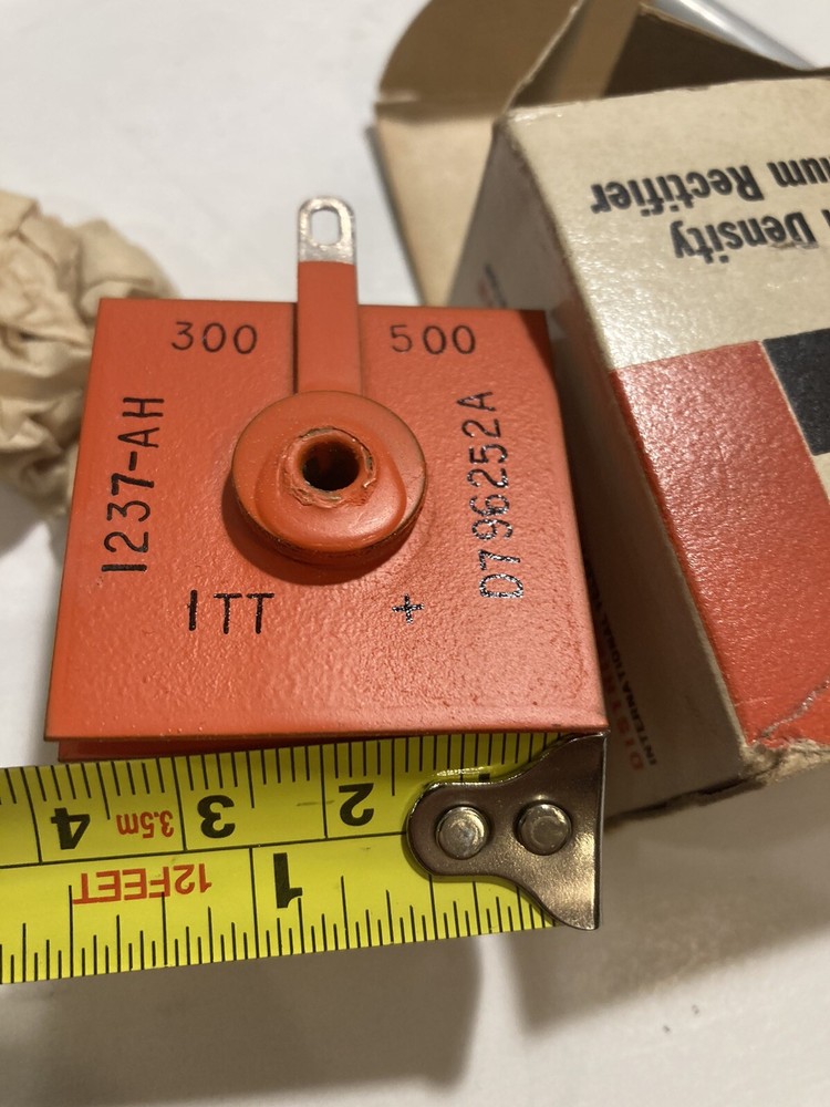 ITT SELENIUM RECTIFIER 300- 500 MA, RMS INPUT 130V - NOS IN BOX