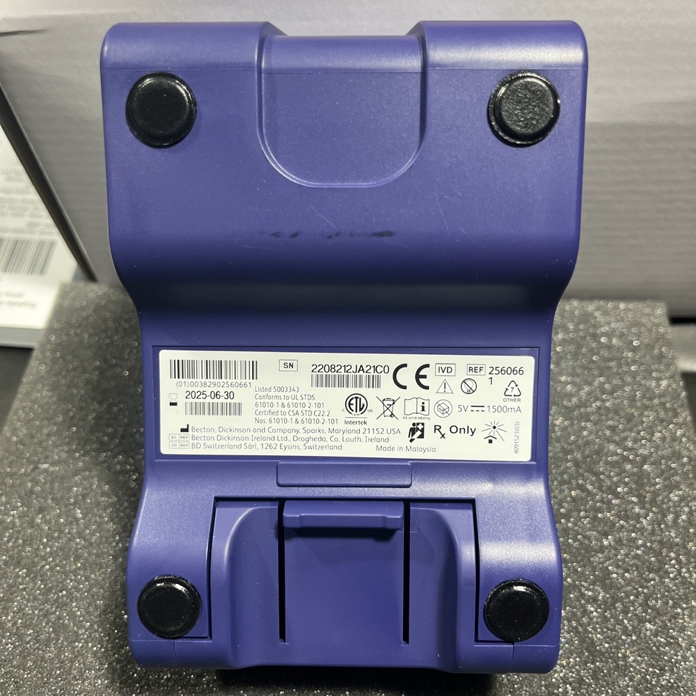 BD Plus Analyzer 256066