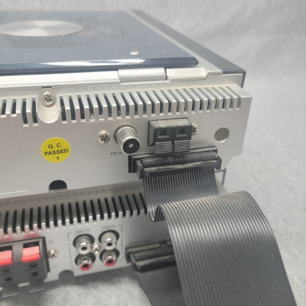 Philips MCM 704D Micro Audio System USB Cd Player Amplifier READ Disc.