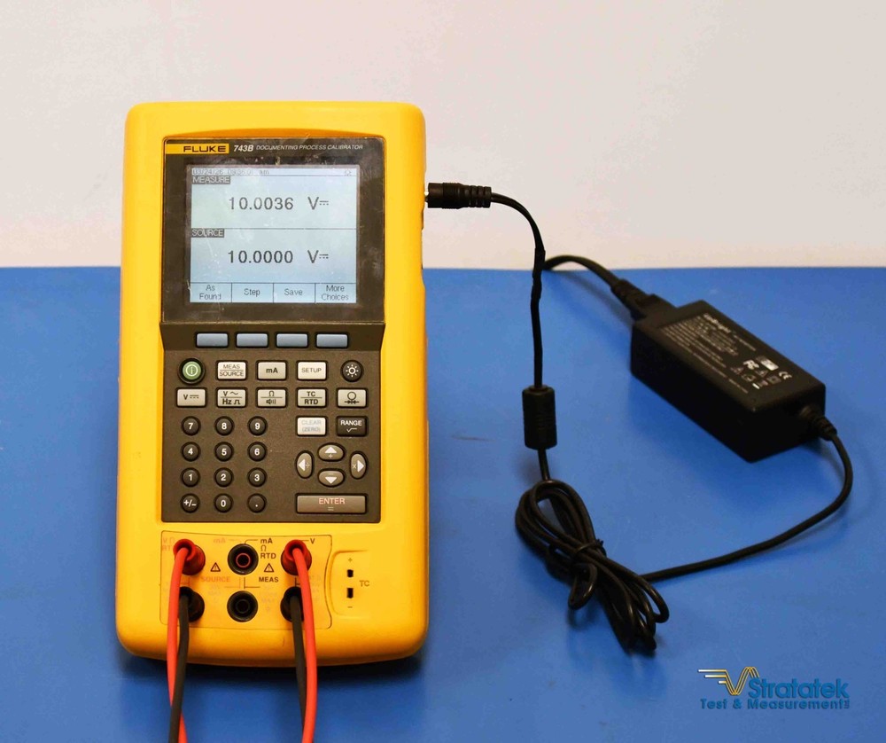 Fluke 743B Documenting Process Calibrator - NIST Calibrated with Data