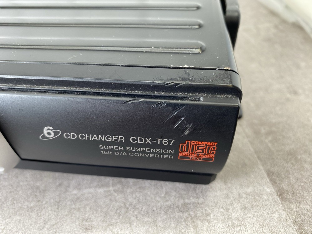SONY CDX-T67 6 CD Disc Changer. Tested And Working