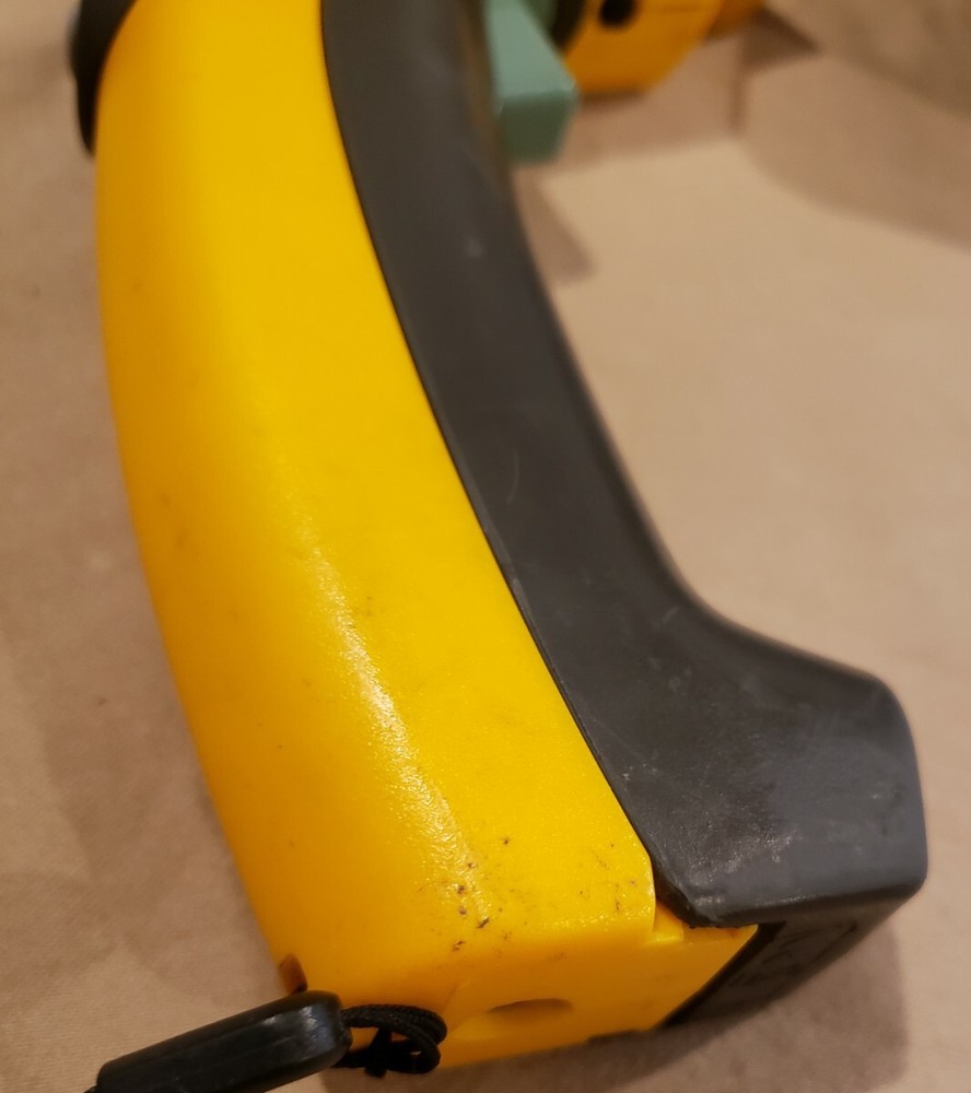 Fluke 68 IR Infrared Thermometer With Case