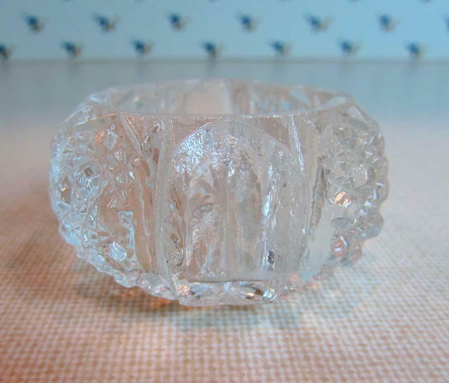 Highbee Button and Stars Panel Open Salt Dip ca. 1900 - 1905