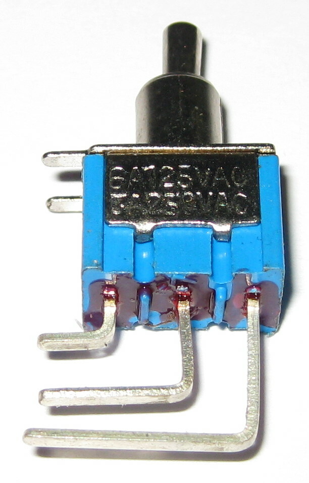 Three Position Mini Toggle SPDT Switch w/ Right Angle Leads - 6A 125V Center OFF