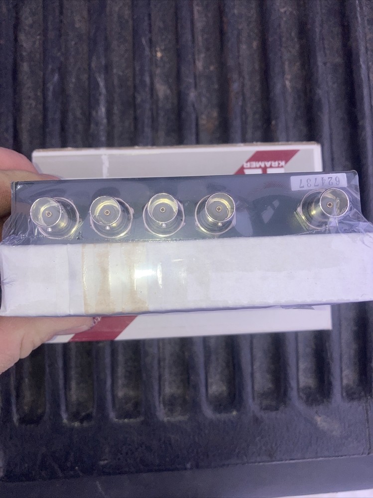 Kramer Electronics RP-104 1:4 Differential Video Line Amplifier