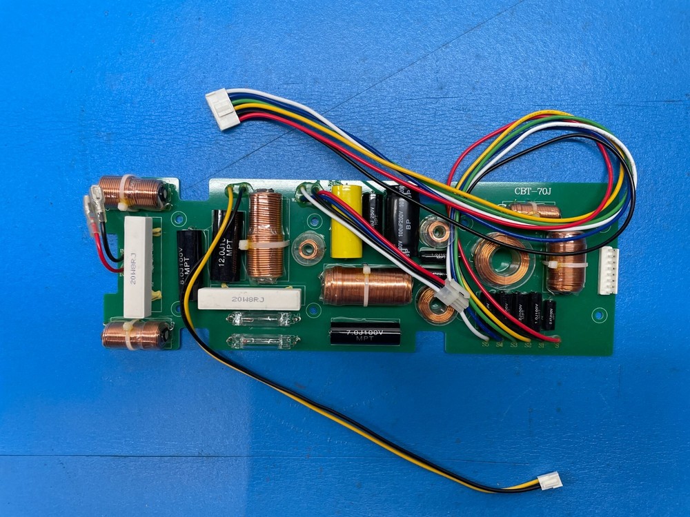 JBL 444091-001 CBT-70J CROSSOVER