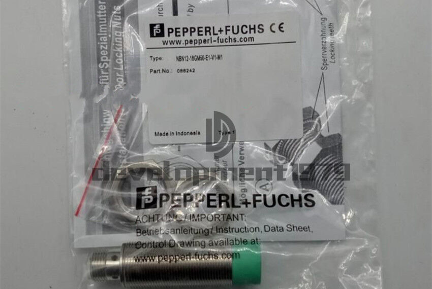 one New Pepperl+Fuchs Proximity Switch NRB12-18GS40-E2-V1
