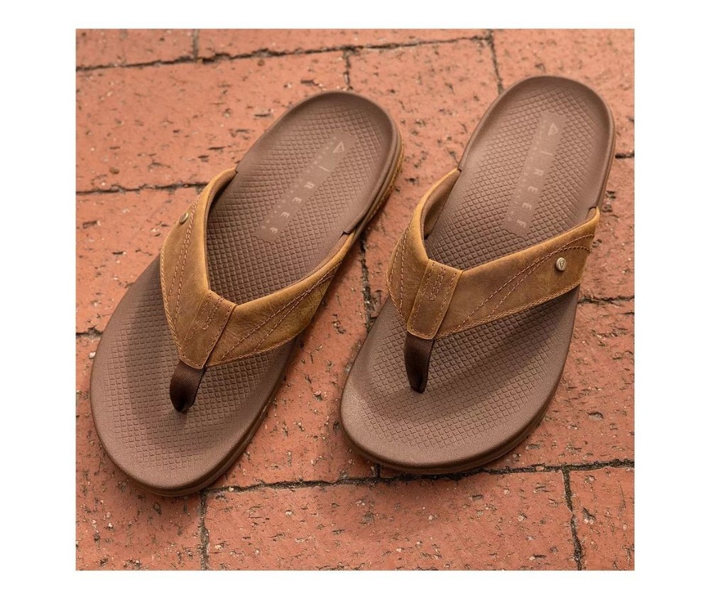 Reef Men's Phantom Lux Flip Flops Toffee Size 8-13