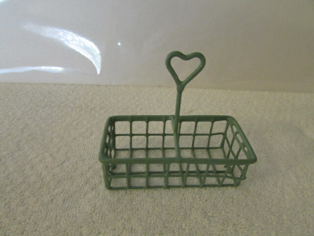 Heart Shaped Handle Trinket Box/Basket BX-F