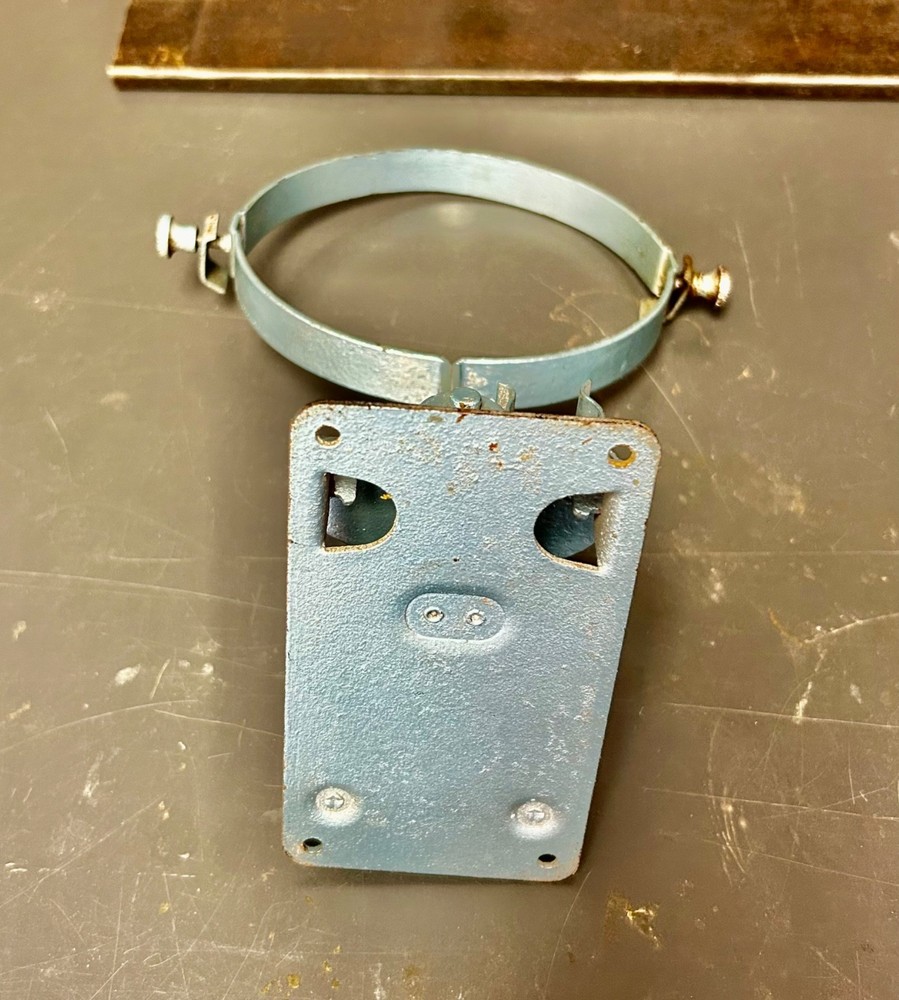 Aladdin Train Caboose Oil Lamp Wall Mount Bracket