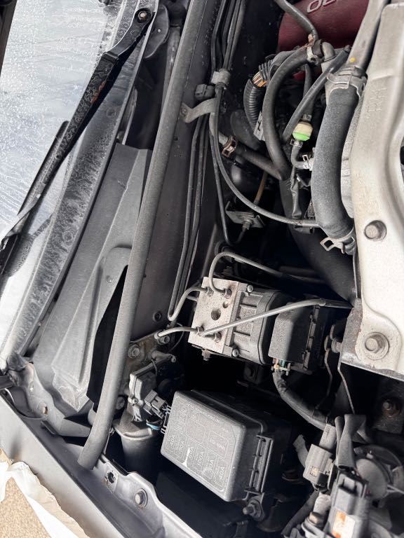 2004 Mazda Miata OEM Immobilizer Module LC62-67-5G2C