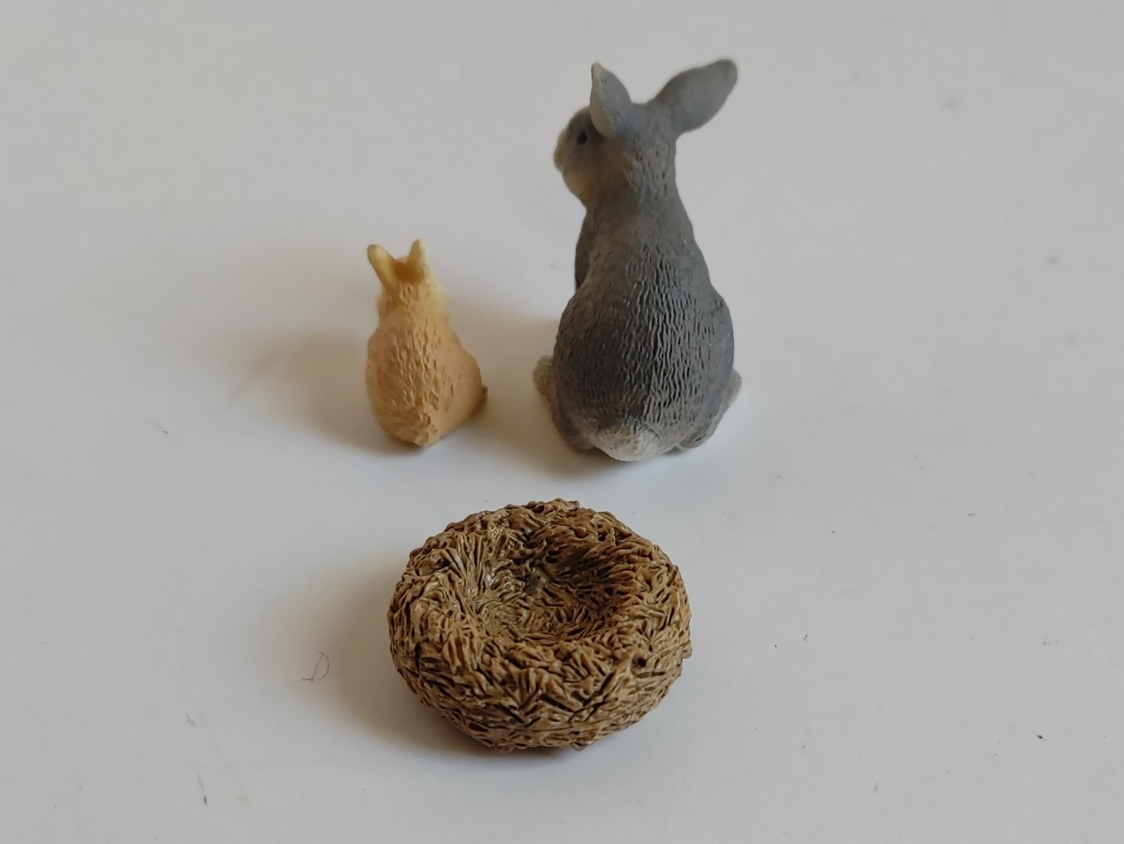 Schleich Bunny Rabbit 2016 Figure Nest Easter Figurine 3 piece