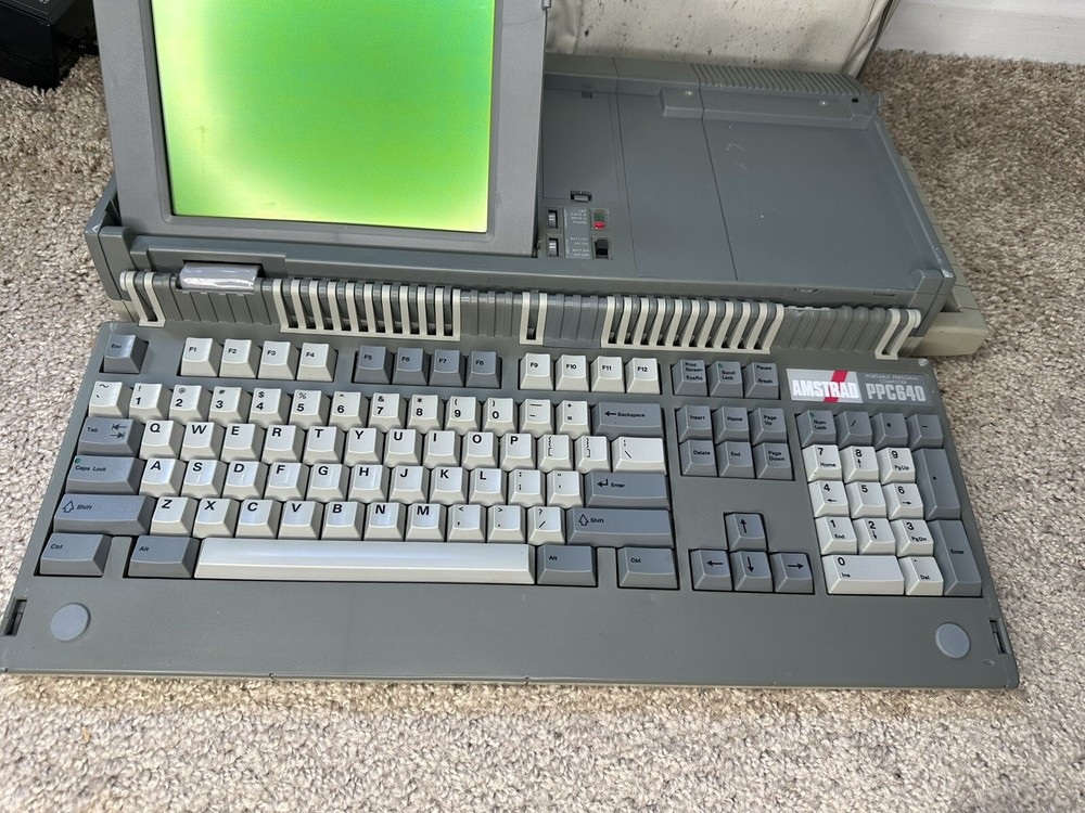 AMSTRAD PPC 640 Vintage Portable Computer