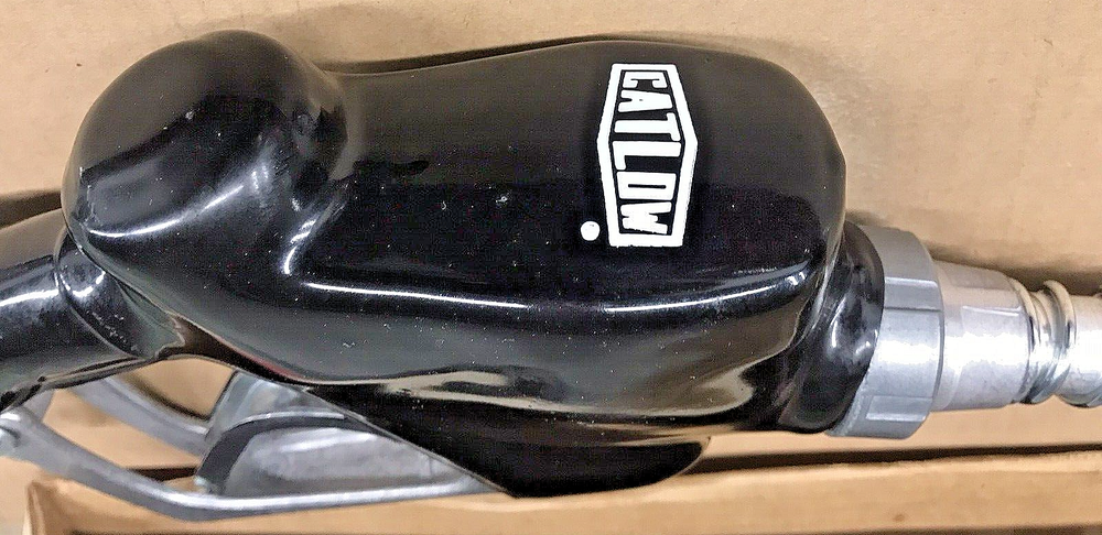 Catlow fueling nozzle with black rubber protector
