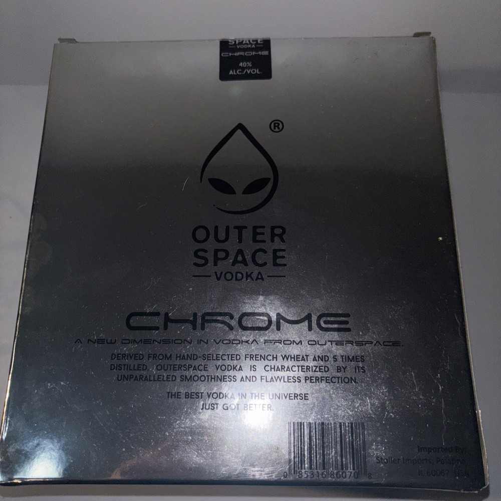 LARGE OUTER SPACE VODKA ALIEN HEAD EMPTY BOTTLE LIMITED EDITION BOX SHOT GLASSES