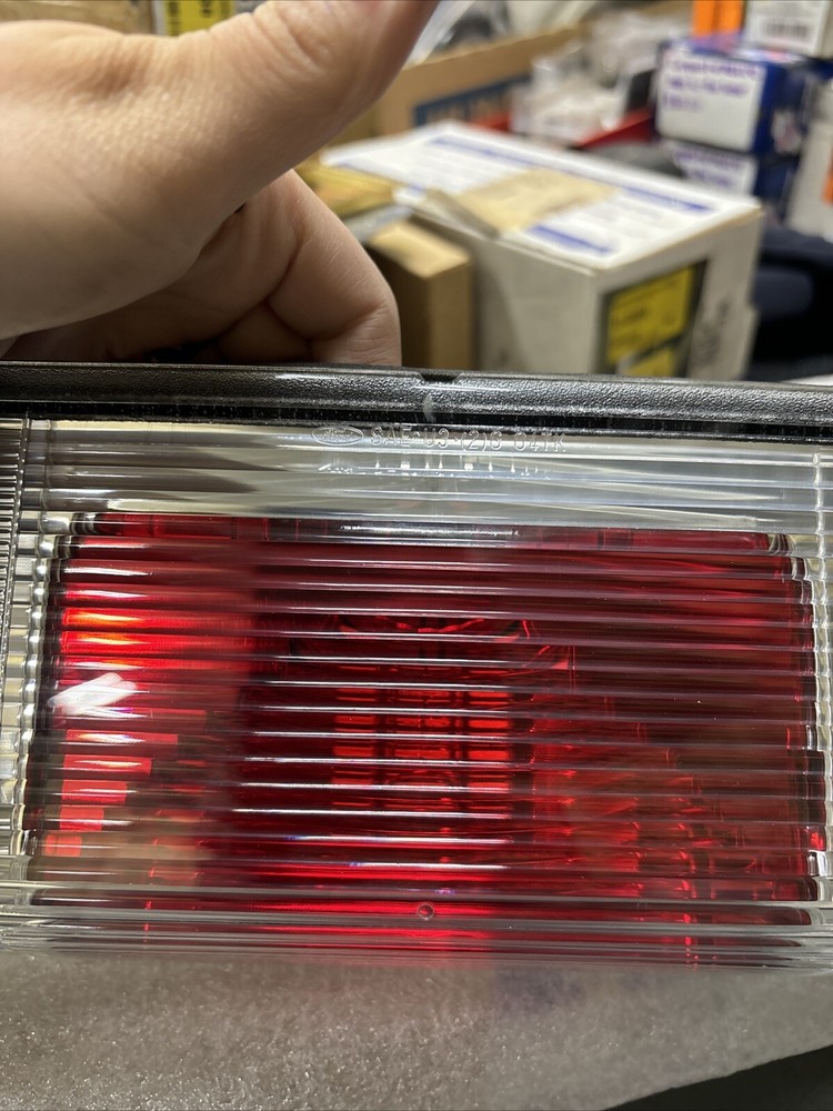 TechSmart #S67005, Center High Mount Stop Light