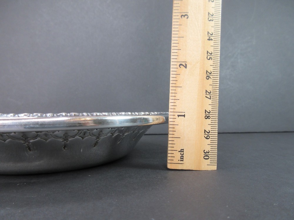 Vintage Reed & Barton #1202 Round Silverplate 6.5” Candy Dish