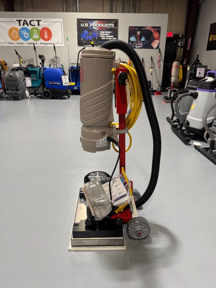 Square Scrub - EBG-20/CV Pivot Machine with Vacuum NEW