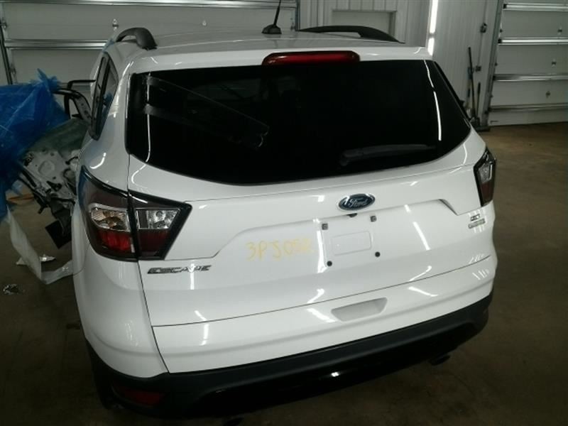 ESCAPE 2017 Fuse Box Cabin 1040172021