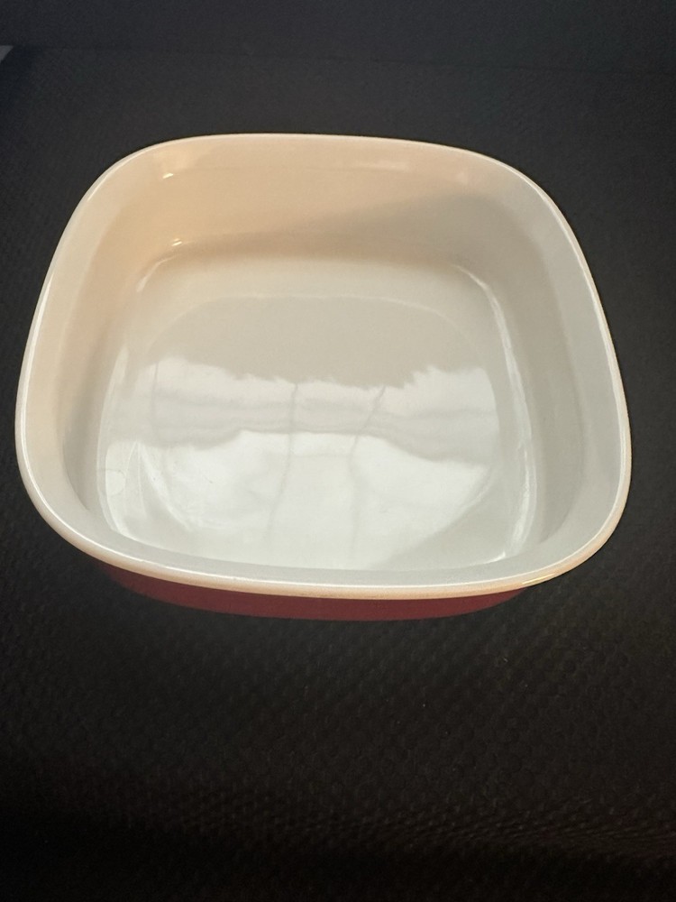 Corning Ware Etch Stoneware Red Small Baking Dish 27 Oz, 9 1/2 inch; EUC