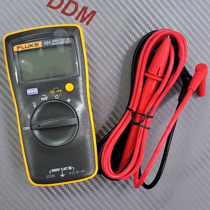 Fluke 101 Basic Digital Multimeter Pocket Portable AC DC Tester