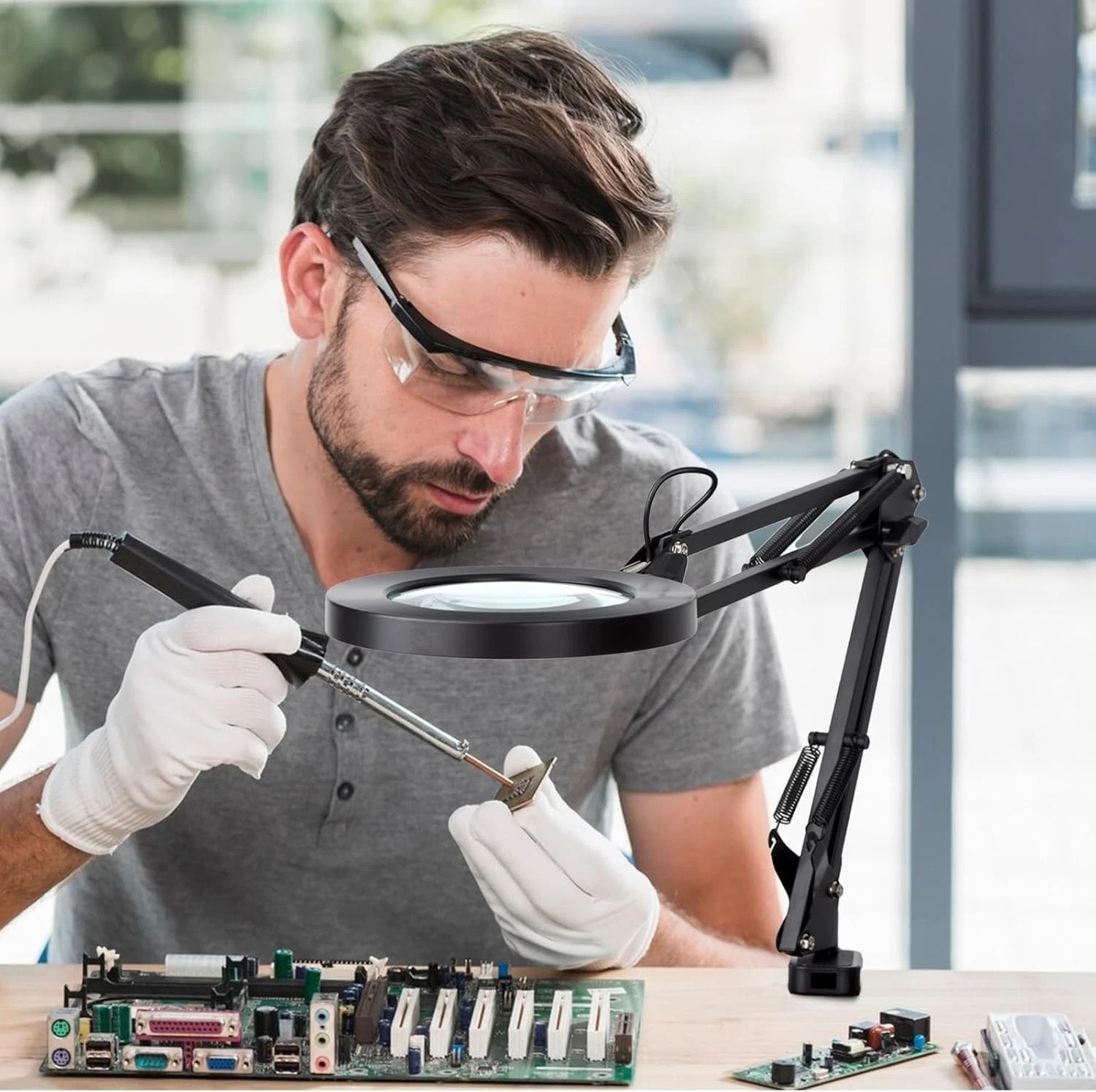 5-Diopter Glass Lens Magnifying Lamp, Adjustable Arm-