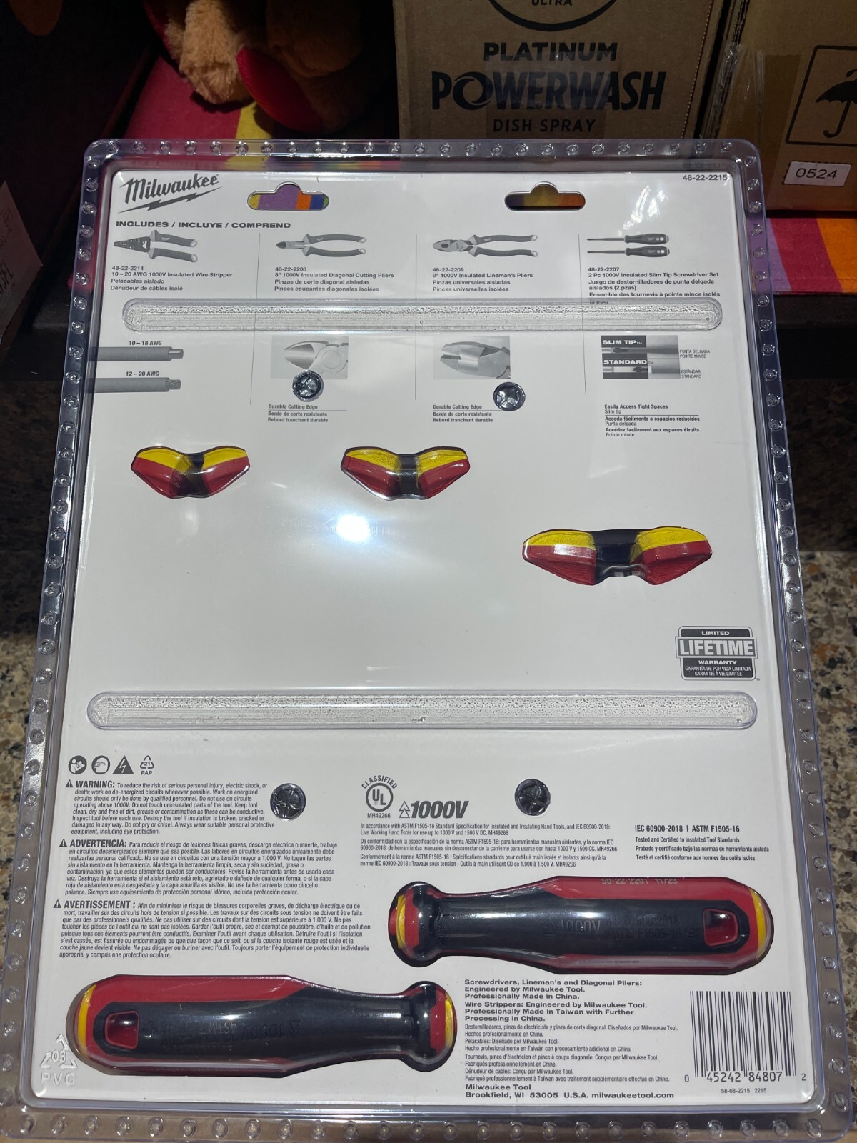 Milwaukee 1000V Insulated Electricians Hand Tool Sets (48-22-2215 & 48-22-2204)