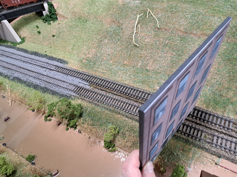 TRACKSIDEFLATS #170 HO scale SELLE GENERATOR WORKS