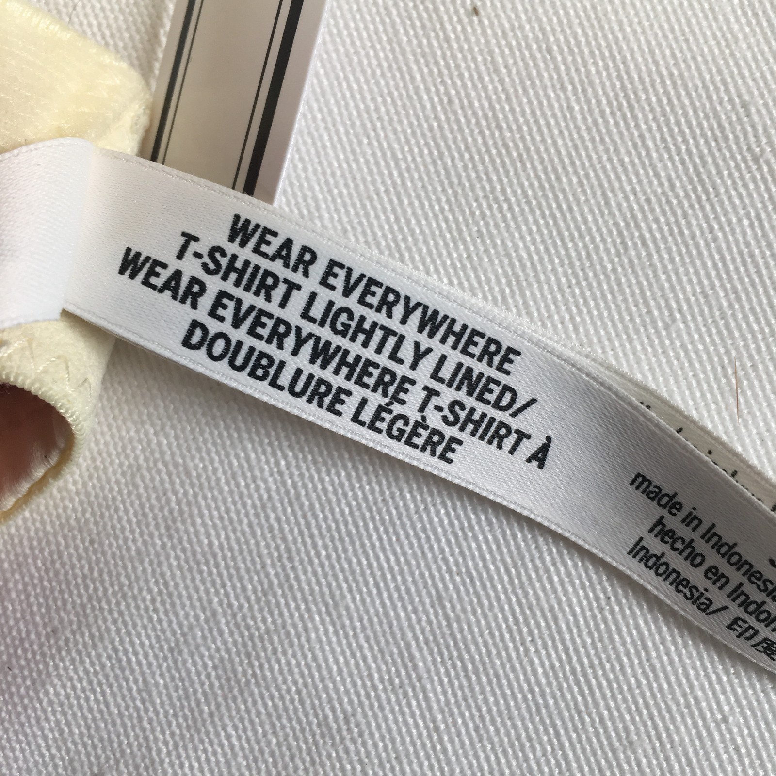 Victoria's Secret Pink Lightly Lined T-Shirt Bra 36C Cream Ivory NWT