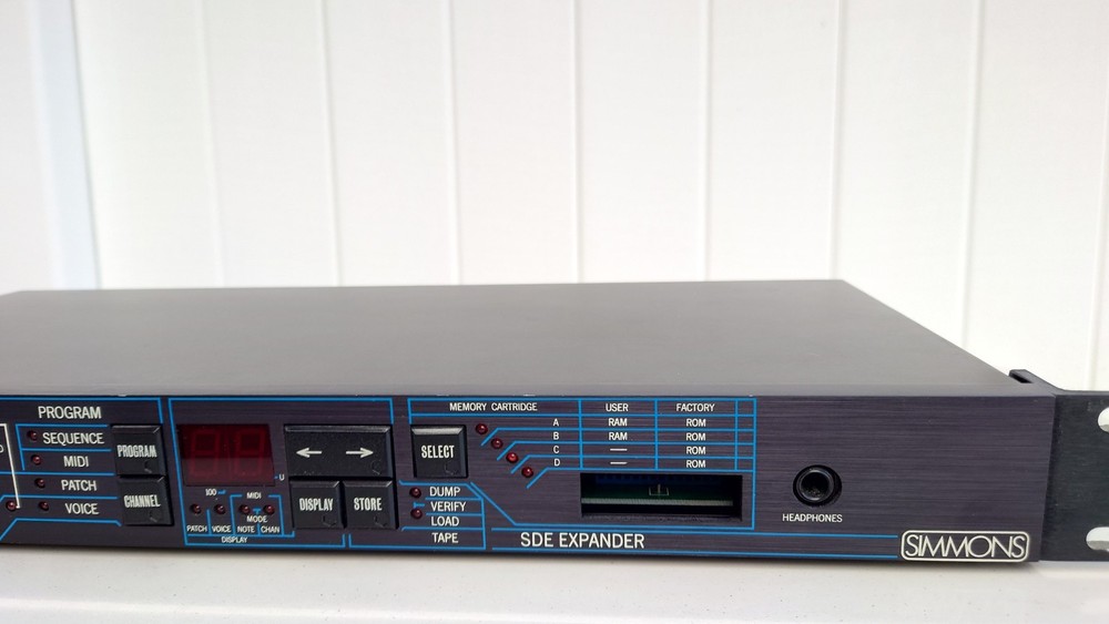 Simmons SDE Digital Drum Module with MIDI Functionality Mint Condition